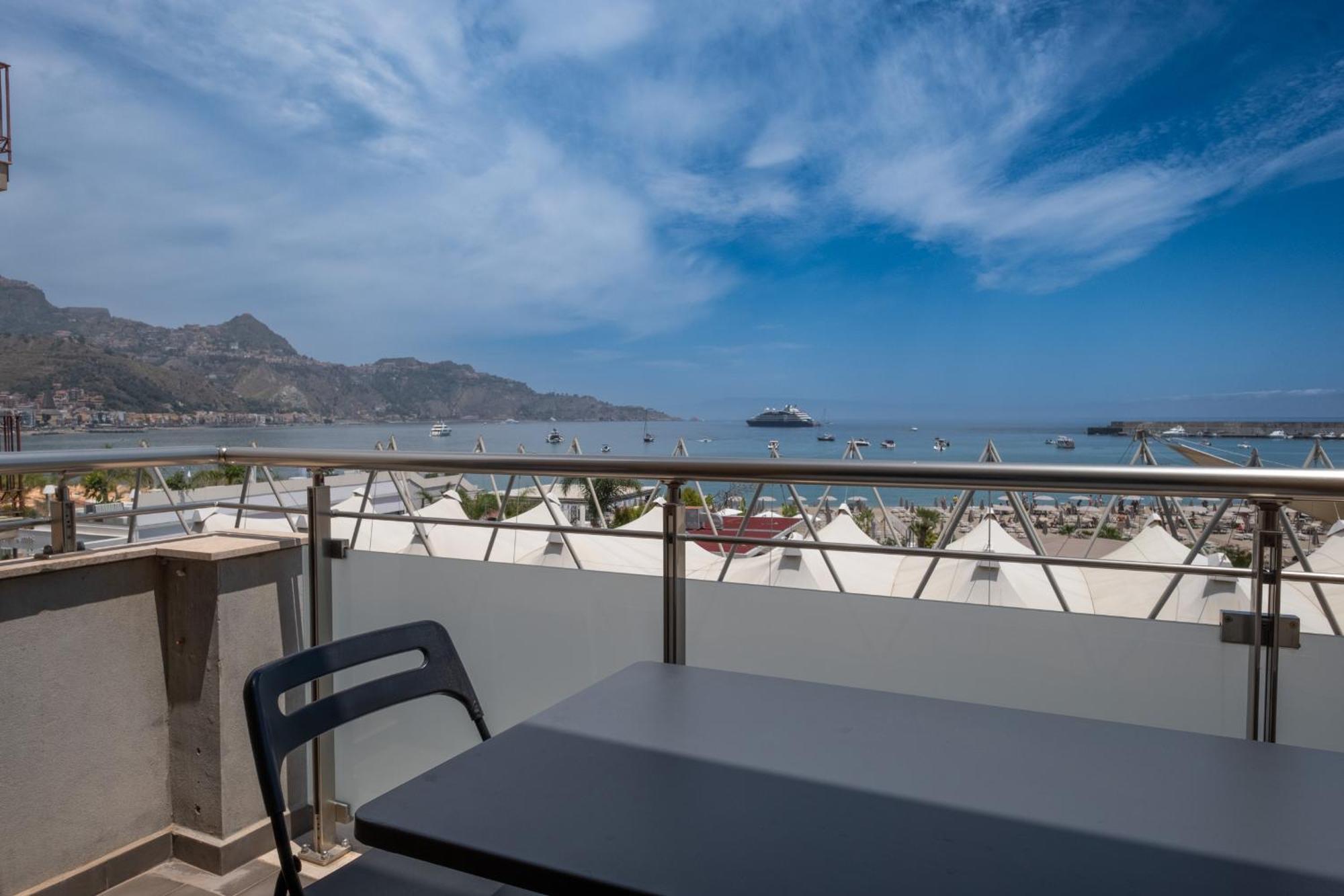 Apple House Daire Giardini Naxos Dış mekan fotoğraf